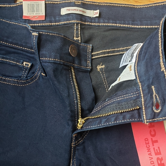 Levi's 710 Super Skinny Mid Rise 28x30 - Picture 4 of 12